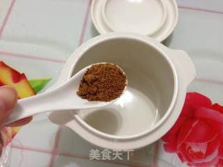 莲子芡实炖阿胶燕窝的做法步骤：3