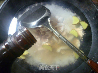 梅干菜青椒炒鱿鱼的做法步骤：5