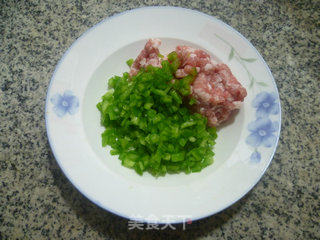 青椒猪肉馅馅饼的做法步骤：3