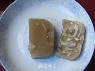 灌汤小笼包的做法步骤：1