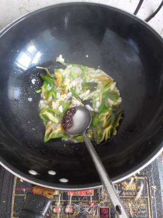 辣炒花蛤的做法步骤：11