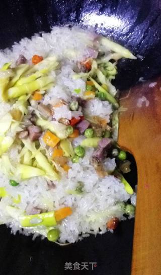 美味笋焖饭的做法步骤：6