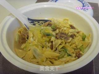 白菜豆皮炖牛肉的做法步骤：5