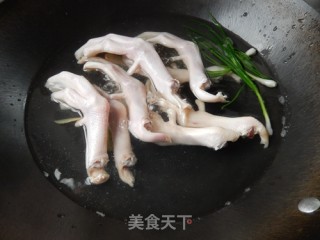 香卤鸭掌的做法步骤：5