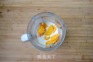 【芒果酸奶棒冰】夏日清凉自制健康棒冰的做法步骤：6