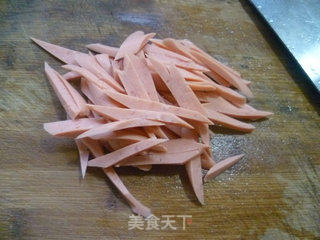 火腿肠圆白菜炒面的做法步骤：3