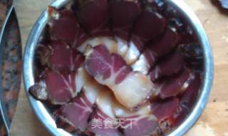 湘味下饭菜--盐菜蒸腊肉的做法步骤：3