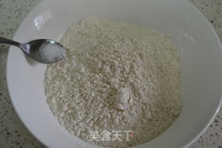 蘸水面的做法步骤：1