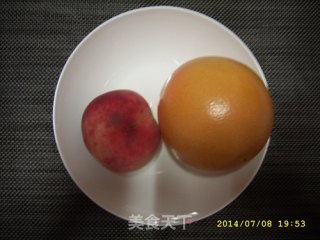 牛奶蜜桃西柚龟苓膏甜品的做法步骤：3