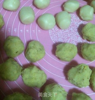 冰皮月饼的做法步骤：2