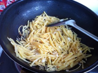 土豆丝玉米馍的做法步骤：10