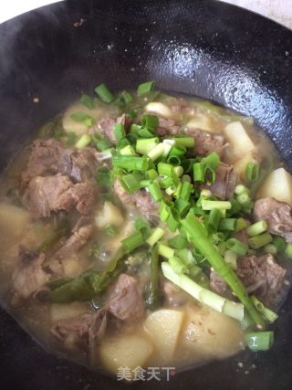 青辣椒煮排骨土豆的做法步骤：16