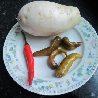 酸辣白萝卜丝的做法步骤：1