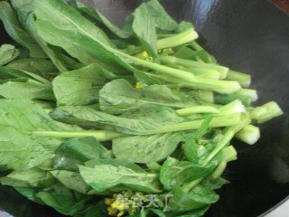 蒜末菜心的做法步骤：3