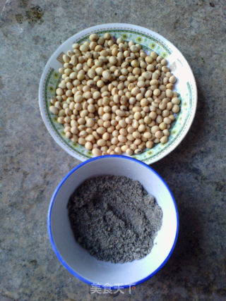豆浆黑芝麻糊的做法步骤：1
