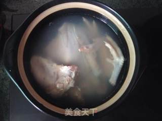 花胶煲鸡—养颜美容汤的做法步骤：5