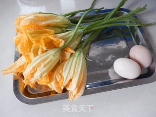 南瓜花蛋汤的做法步骤：1