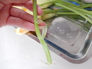 南瓜花蛋汤的做法步骤：2