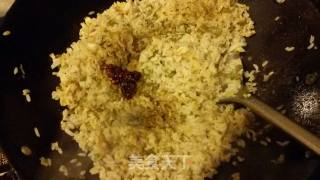 酸菜炒米饭的做法步骤：7