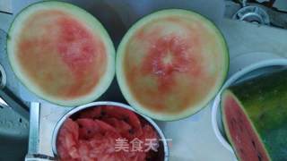 多彩琼脂西瓜杯（八人午后甜品量）的做法步骤：1