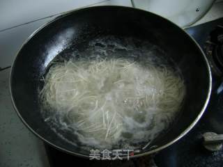 红烧肥肠面的做法步骤：3