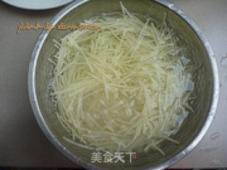 洋芋擦擦的做法步骤：4