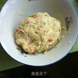 彩蔬土豆饼的做法步骤：3