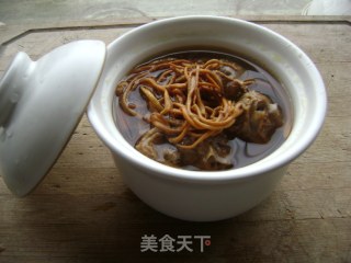 虫草花老鸭煲的做法步骤：5