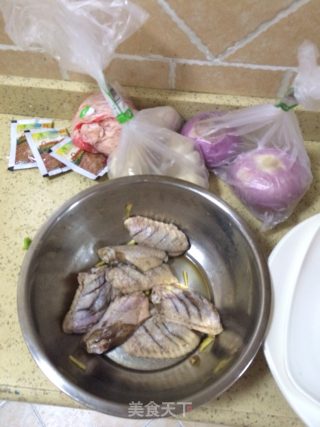 可乐鸡翅的做法步骤：2