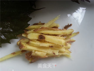 紫苏鲤鱼豆腐汤的做法步骤：3