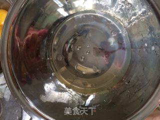 芒果慕斯蛋糕的做法步骤：2