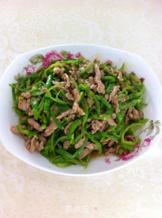 青椒炒肉丝的做法步骤：10