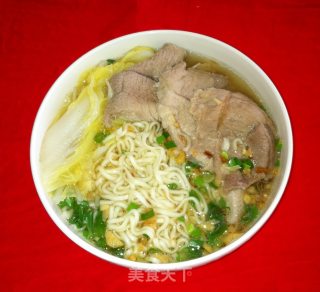 白菜肉片面条汤的做法步骤：11