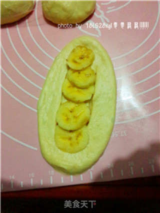 香蕉面包卷的做法步骤：8