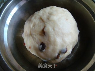 葡萄干花形面包的做法步骤：7