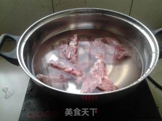 懒人东北大骨头的做法步骤：2