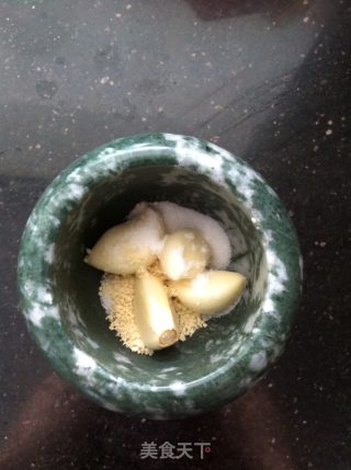 粉蒸胡萝卜丝的做法步骤：9