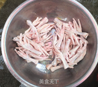 酱油鸡脚的做法步骤：2