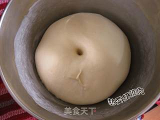 鲟鱼罐头披萨的做法步骤：9