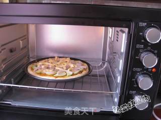 鲟鱼罐头披萨的做法步骤：16
