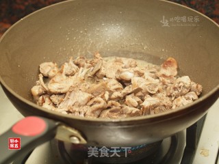 子姜焖鸭：开胃下饭的时令家常菜的做法步骤：10