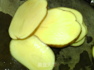 炸土豆丸的做法步骤：2