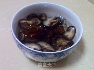 蚝油双菇的做法步骤：1