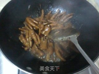 红烧凤爪的做法步骤：2