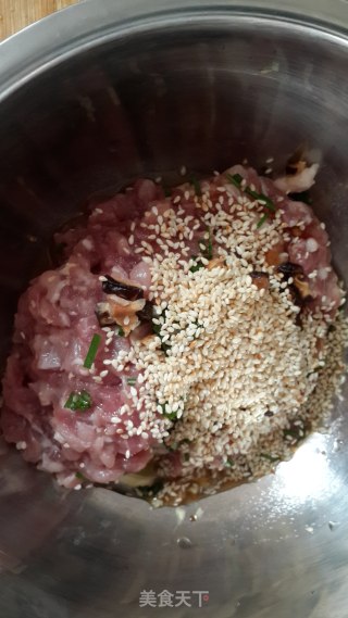 鲜肉月饼的做法步骤：2