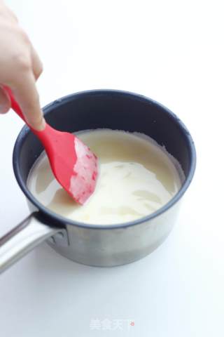 【香草巧克力鲜奶冻】的做法步骤：4