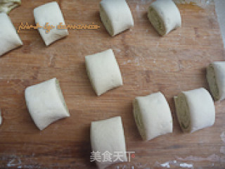 香豆粉花卷的做法步骤：8