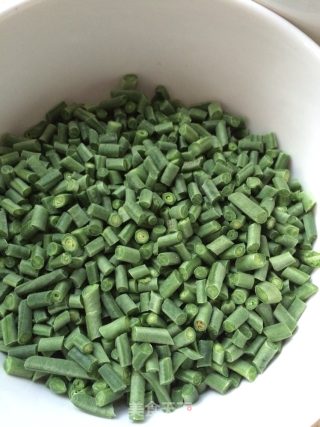 豇豆末炒牛肉末的做法步骤：4