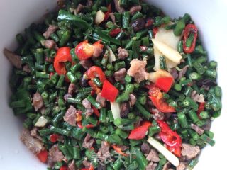 豇豆末炒牛肉末的做法步骤：8