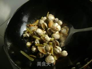 酸辣白蛤的做法步骤：3